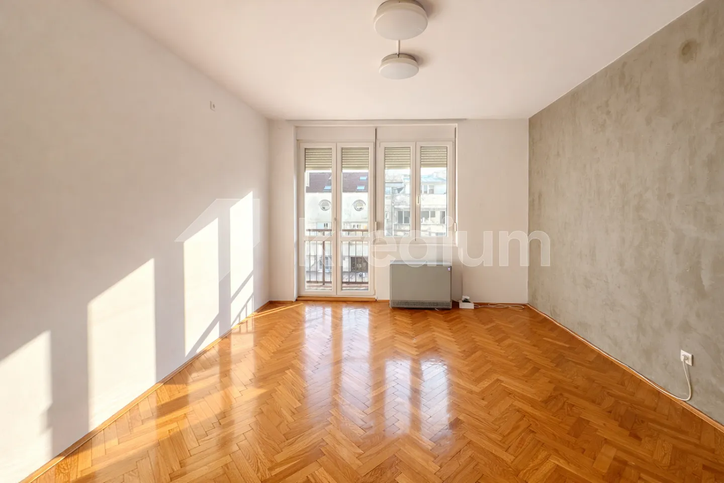 Cara Dušana - 03 - Stari grad